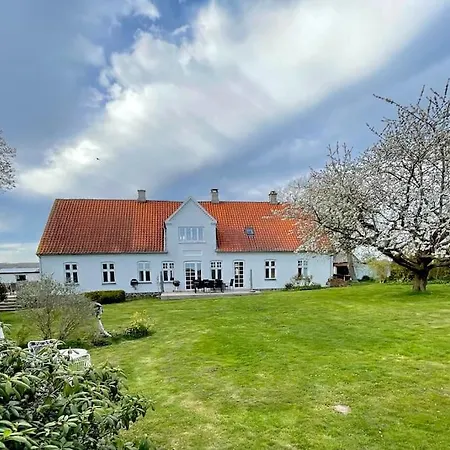 Dom wakacyjny Havlykkegaard - En Unik Gammel Dame Ved Ostersoen *